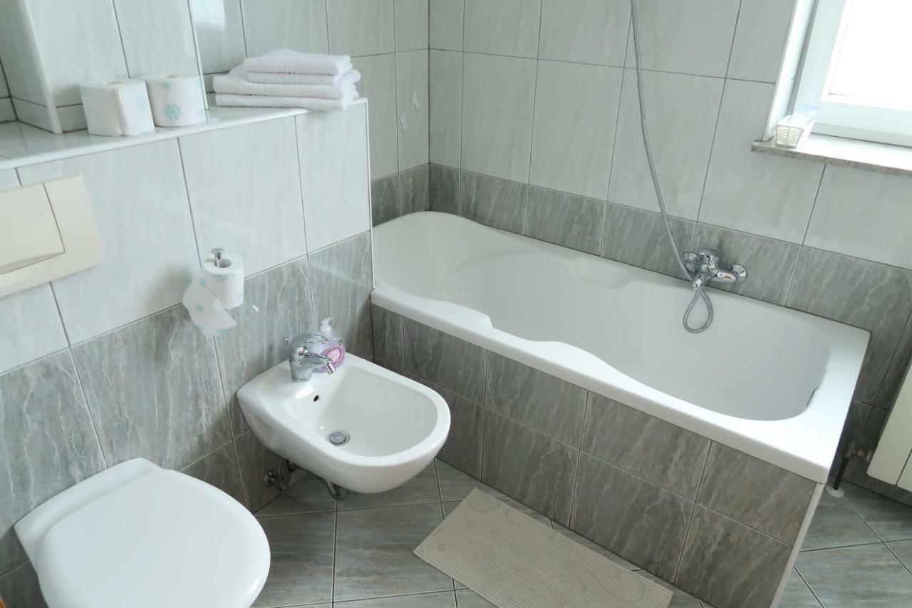 Apartment Casa Podstrana Bagian luar foto