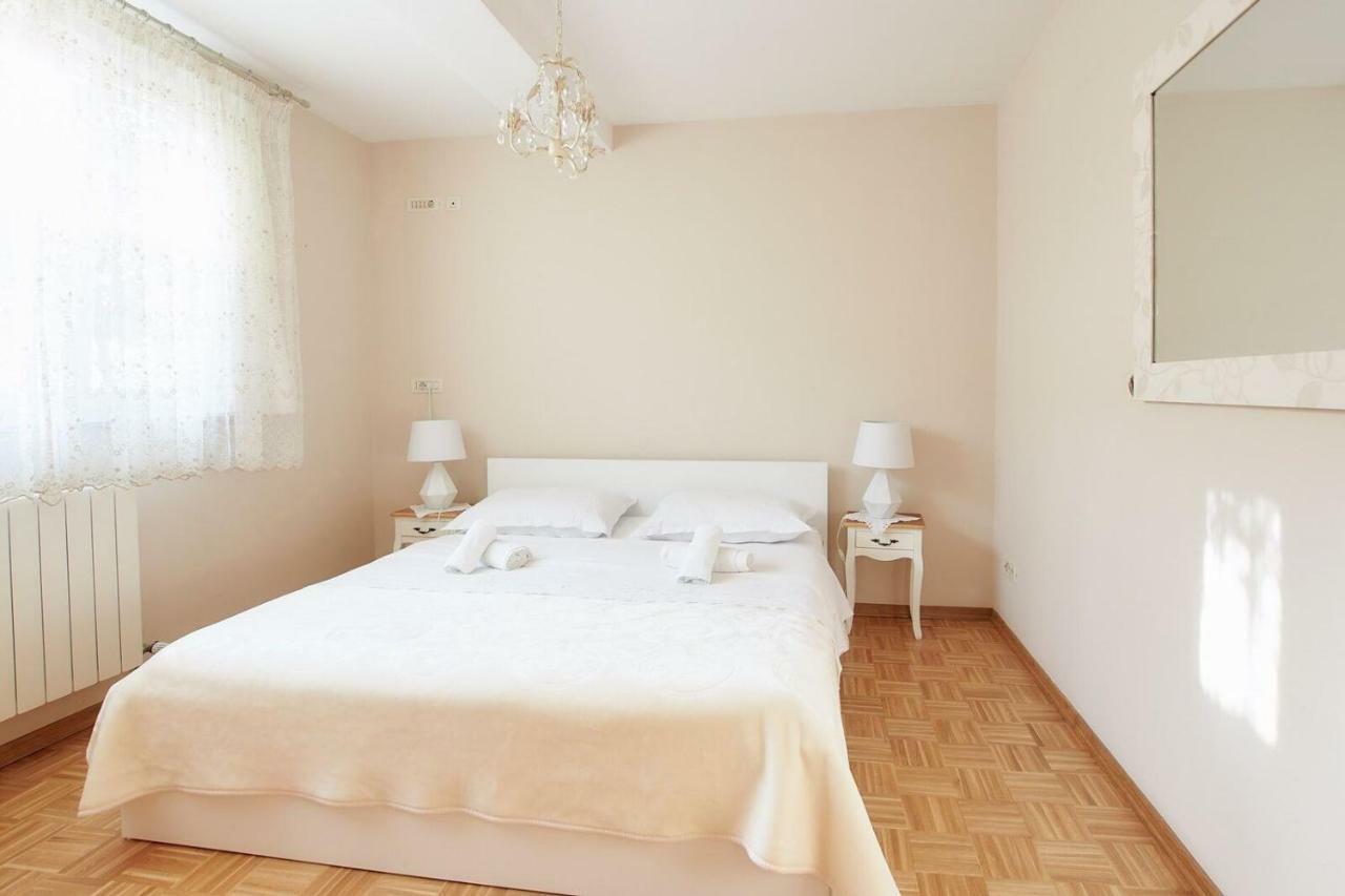 Apartment Casa Podstrana Bagian luar foto