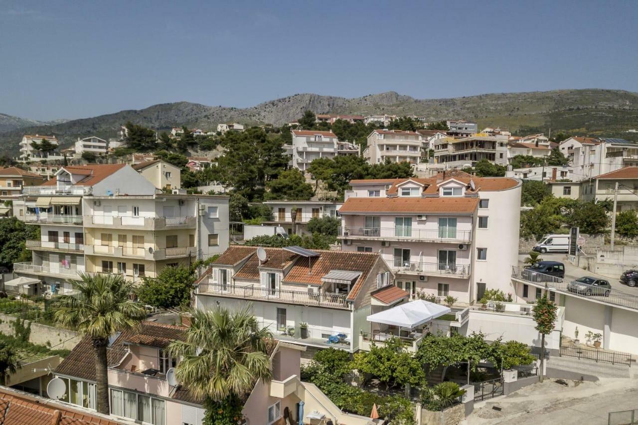 Apartment Casa Podstrana Bagian luar foto